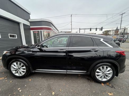 Used 2019 INFINITI QX50 Essential w/ Premium Heat Package image 5