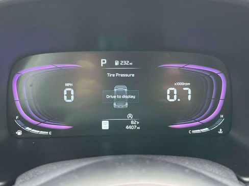 Certified 2025 Kia Soul LX w/ LX Technology Package FWD image 24