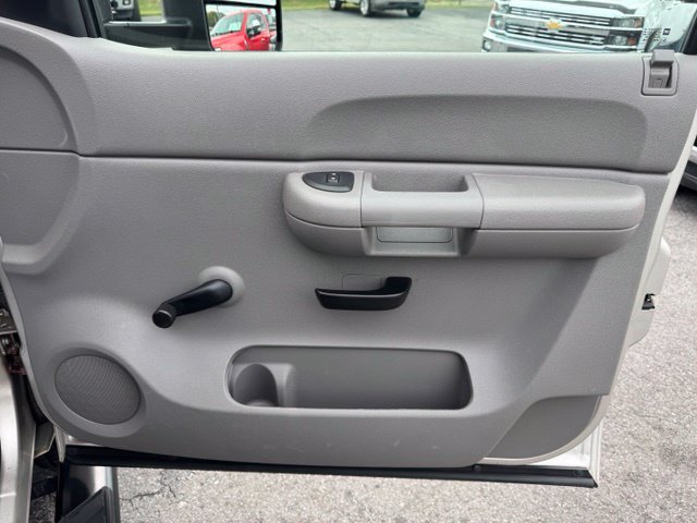 Used 2008 Chevrolet Silverado 3500 W/T AWD/4WD image 16