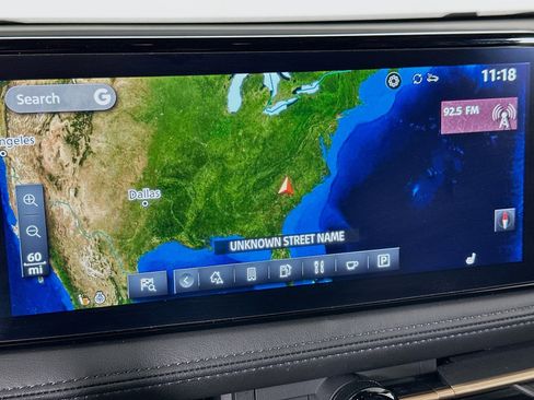 Used 2023 Nissan Ariya AWD image 22