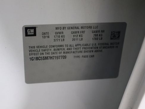 Used 2017 Chevrolet Cruze LS FWD image 33