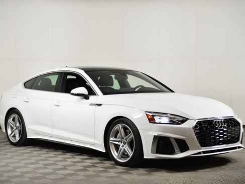 Used 2022 Audi A5 2.0T Premium image 6