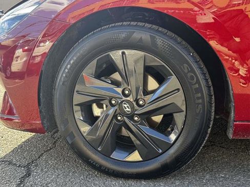 Certified 2023 Hyundai Elantra SEL image 9