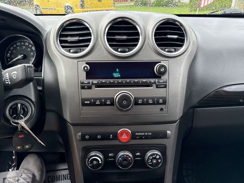 Used 2014 Chevrolet Captiva Sport LT FWD image 16