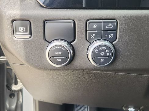 Used 2025 GMC Sierra 1500 SLT RWD image 20