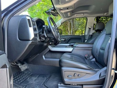 Used 2018 Chevrolet Silverado 1500 LTZ Z71 w/ LTZ Plus Package AWD/4WD image 12