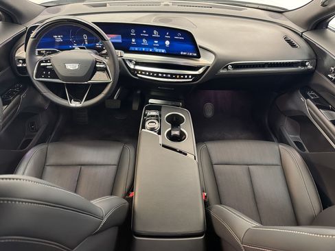 Certified 2024 Cadillac Lyriq Luxury RWD image 15