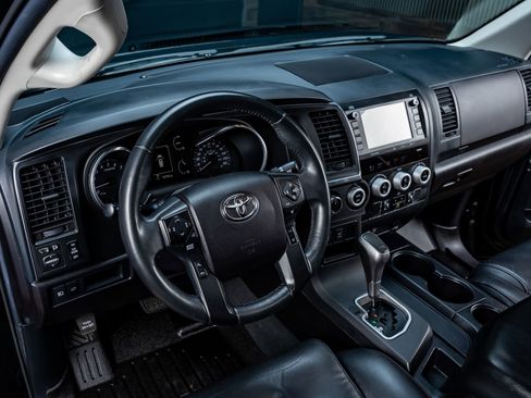 Used 2021 Toyota Sequoia TRD Pro AWD/4WD image 16