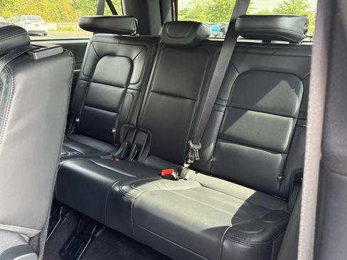 Used 2024 Lincoln Navigator L 4WD image 16