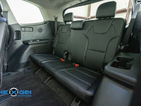 Used 2025 Kia Telluride SX Prestige AWD/4WD image 29