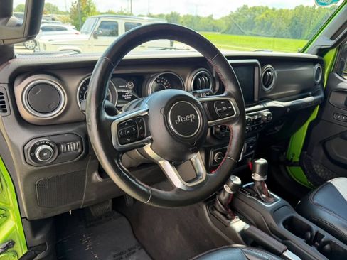 Used 2018 Jeep Wrangler Unlimited Rubicon AWD/4WD image 13