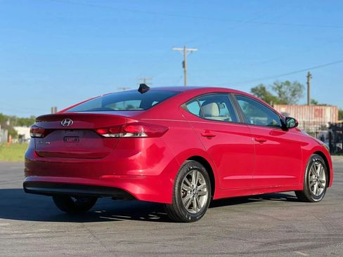 Used 2018 Hyundai Elantra SEL FWD image 5