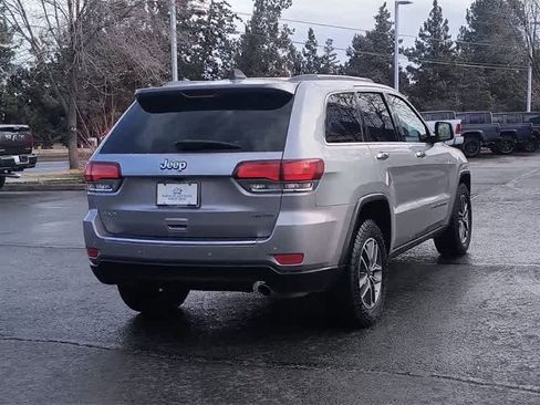 Used 2020 Jeep Grand Cherokee Limited w/ Luxury Group II image 8