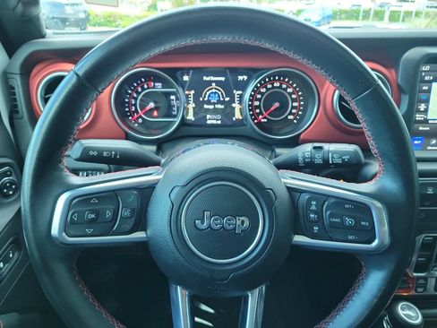Used 2021 Jeep Wrangler Unlimited Rubicon AWD/4WD image 28