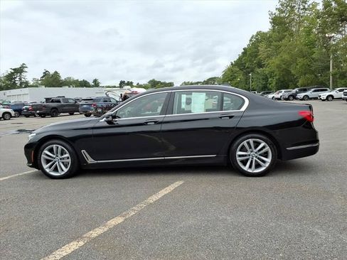 Used 2016 BMW 750i xDrive AWD/4WD image 8