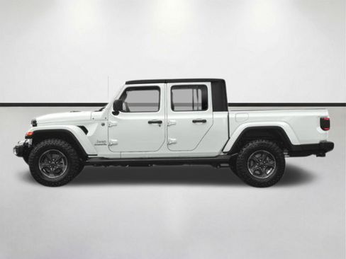 Used 2021 Jeep Gladiator Overland w/ Trailer Tow Package AWD/4WD image 3