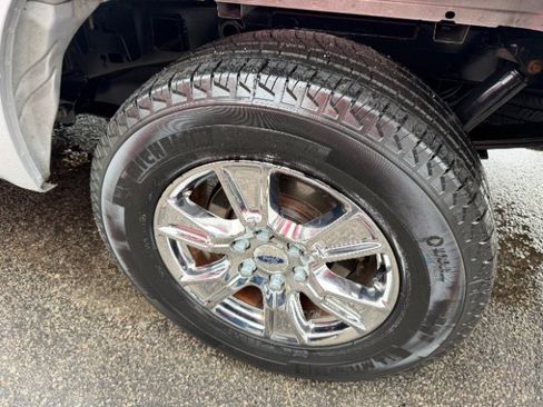 Used 2016 Ford F150 XLT w/ Equipment Group 302A Luxury image 19