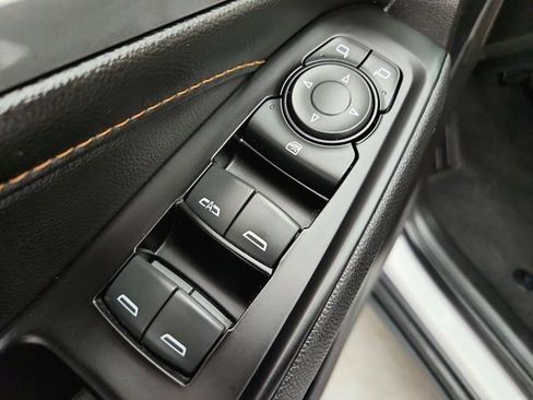 Used 2019 Chevrolet Traverse LT w/ LPO, Floor Liner Package AWD/4WD image 20