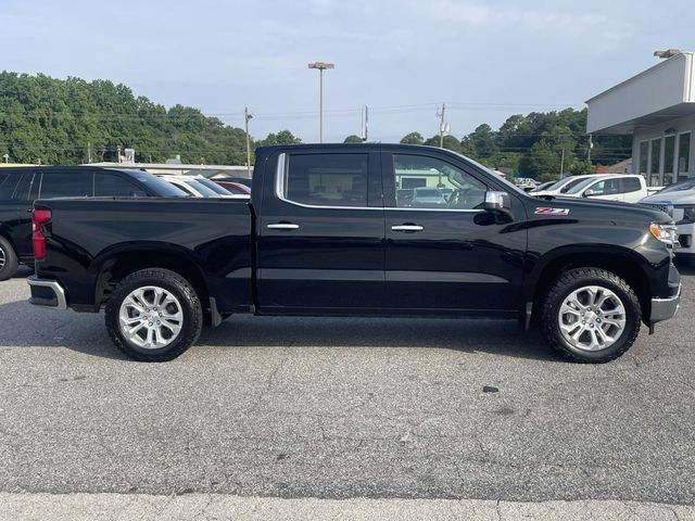 Used 2024 Chevrolet Silverado 1500 LTZ AWD/4WD image 2