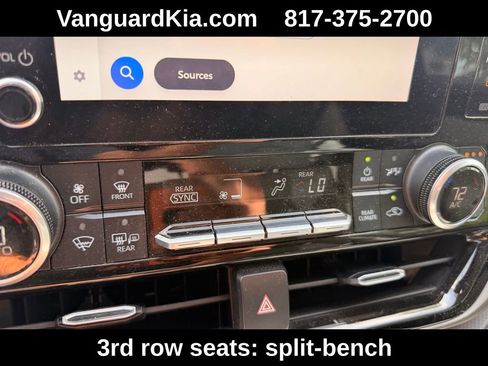 Used 2023 Toyota Highlander XLE image 22