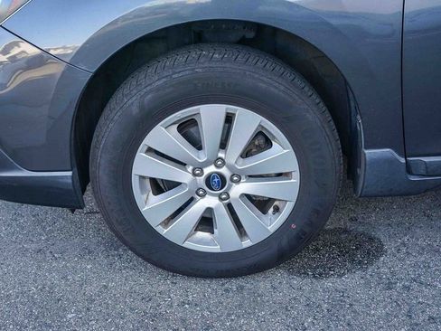 Used 2019 Subaru Outback 2.5i image 10