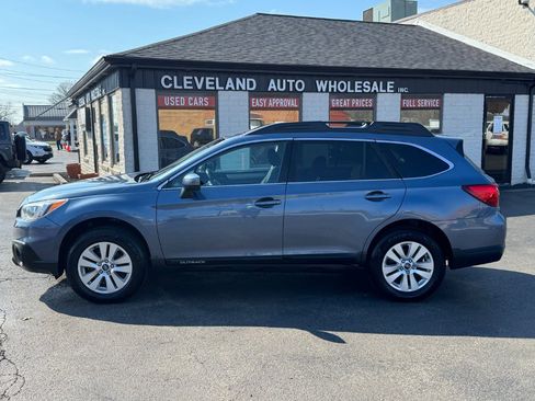 Used 2016 Subaru Outback 2.5i Premium AWD/4WD image 2