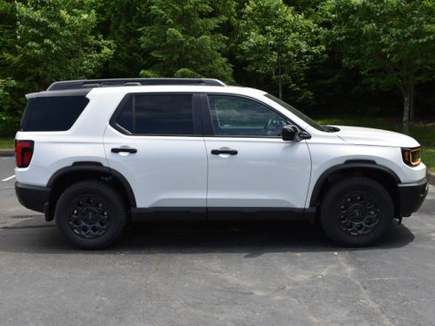 New 2026 Honda Passport TrailSport image 9