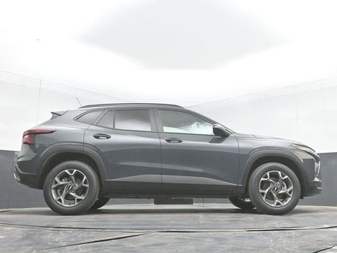 New 2026 Chevrolet Trax LT FWD image 46