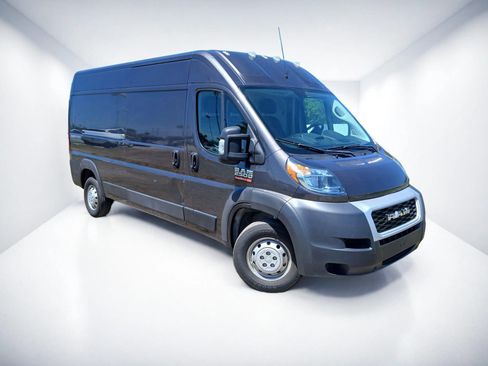 Used 2020 RAM ProMaster 2500 w/ Interior Convenience Group FWD image 2