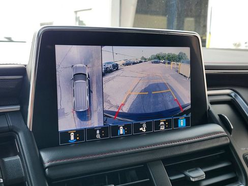 Used 2021 Chevrolet Tahoe RST w/ Luxury Package AWD/4WD image 21