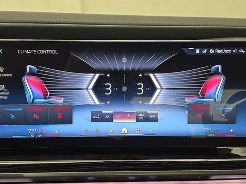 New 2026 BMW i7 xDrive60 w/ Executive Package image 20