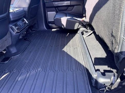 Used 2023 Ford F150 Lariat AWD/4WD image 8