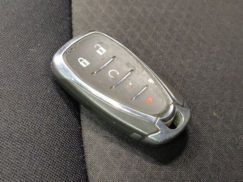 Used 2020 Chevrolet Malibu LT FWD image 32
