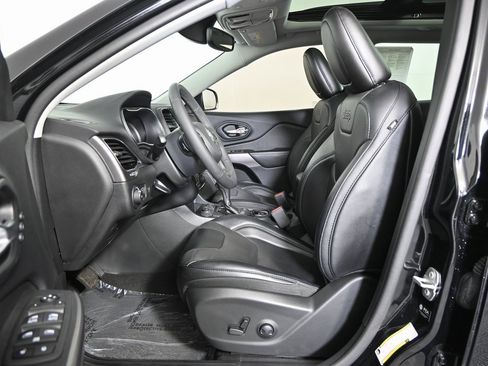 Used 2022 Jeep Cherokee Limited image 21