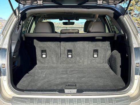 Used 2017 Subaru Outback 2.5i Limited image 5