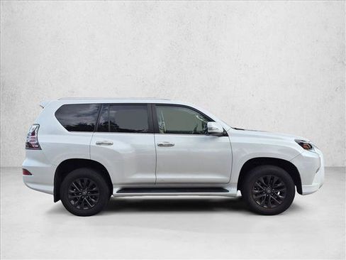 Used 2023 Lexus GX 460 Premium w/ Premium Package AWD/4WD image 4
