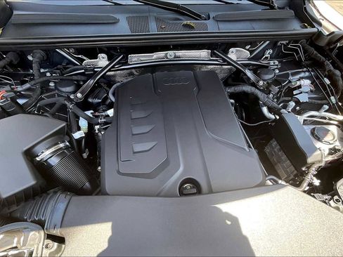 Certified 2025 Audi Q5 Premium Plus w/ Premium Plus image 15