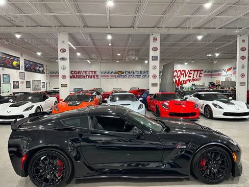 Used 2017 Chevrolet Corvette Z06 RWD image 6