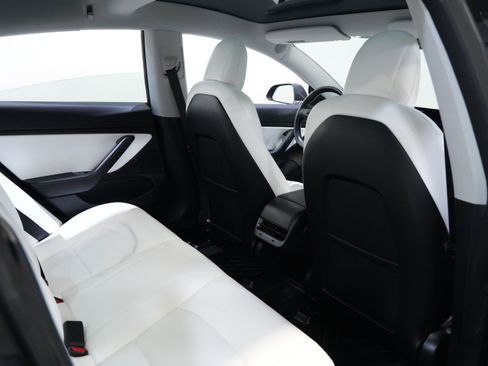 Used 2019 Tesla Model 3 Performance image 37