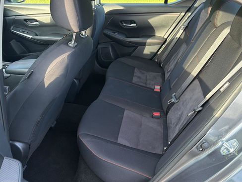 Used 2025 Nissan Sentra SR FWD image 11