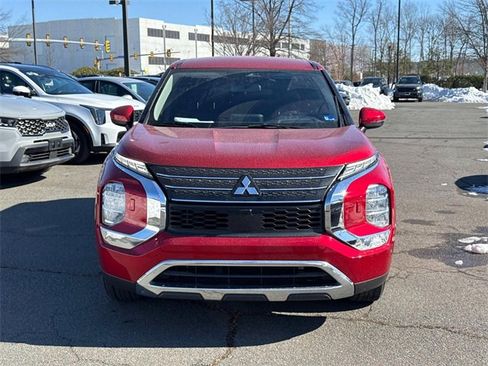 Used 2022 Mitsubishi Outlander ES image 6