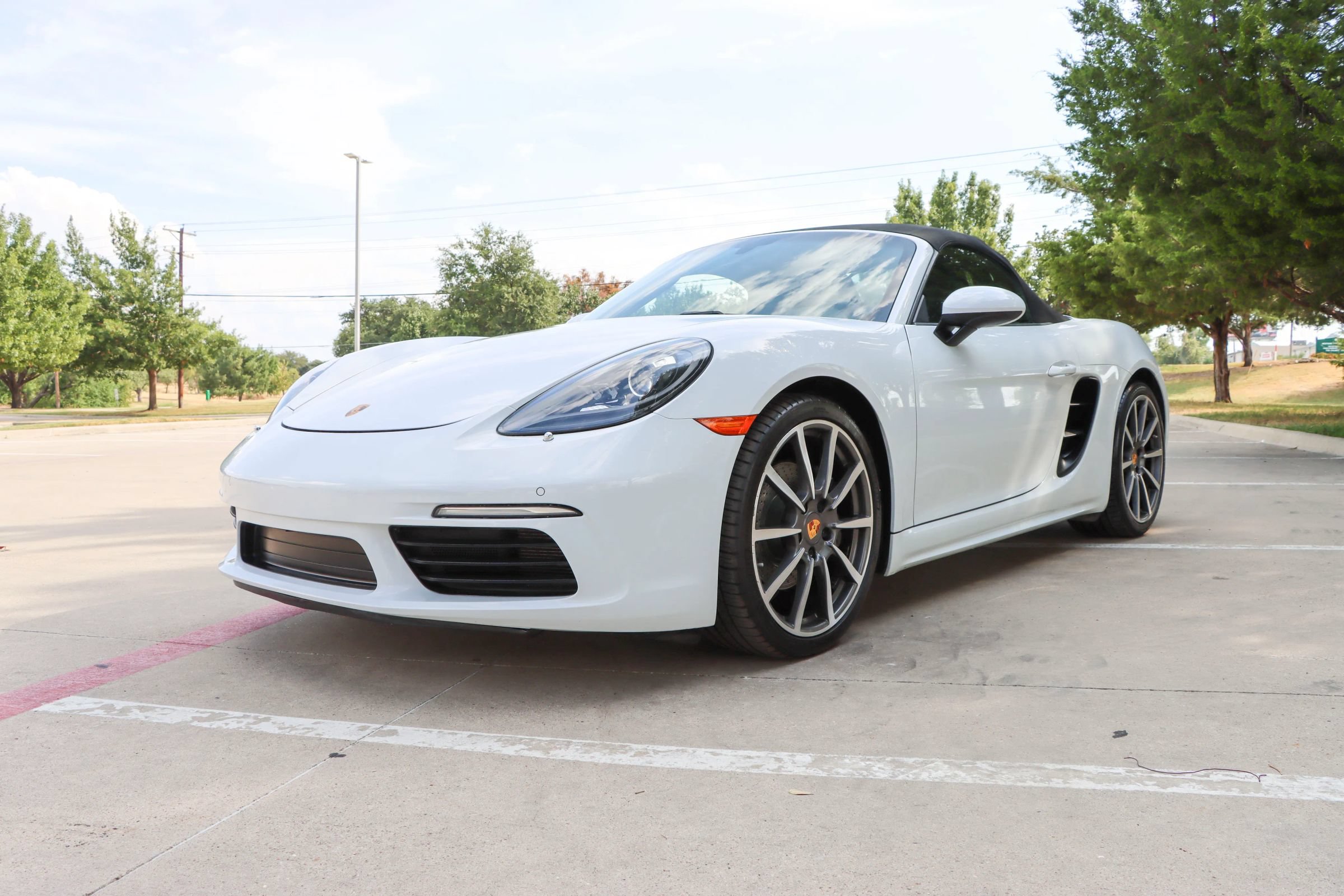 Used 2019 Porsche 718 Boxster RWD image 11