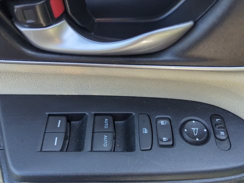 Used 2019 Honda CR-V EX image 10