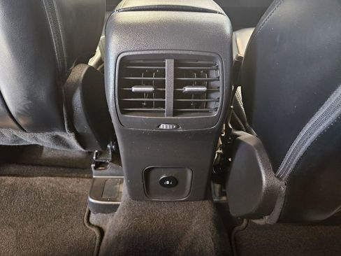 Used 2024 Ford Escape Platinum AWD/4WD image 21