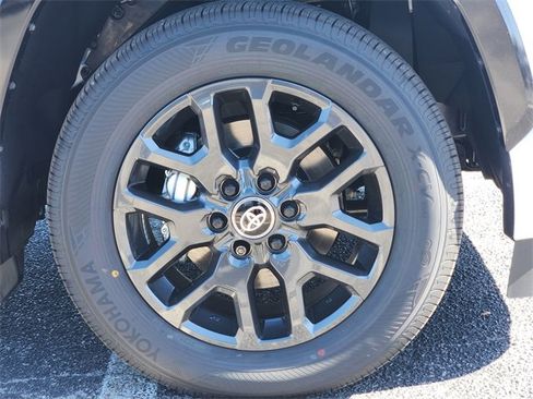 New 2026 Toyota Sequoia Platinum image 7