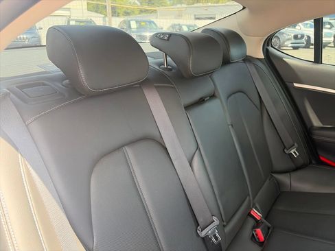 Used 2023 Genesis G70 2.0T AWD/4WD image 32