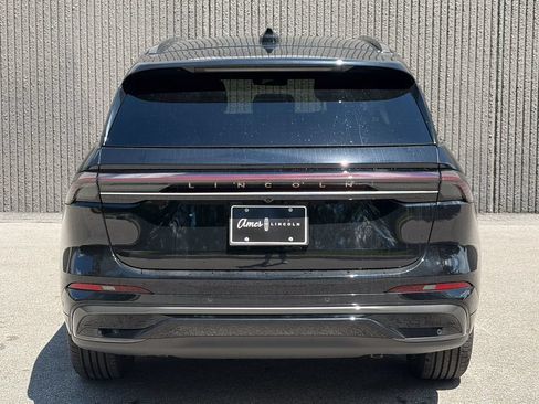 New 2026 Lincoln Nautilus Reserve w/ Jet Appearance Package AWD/4WD image 6