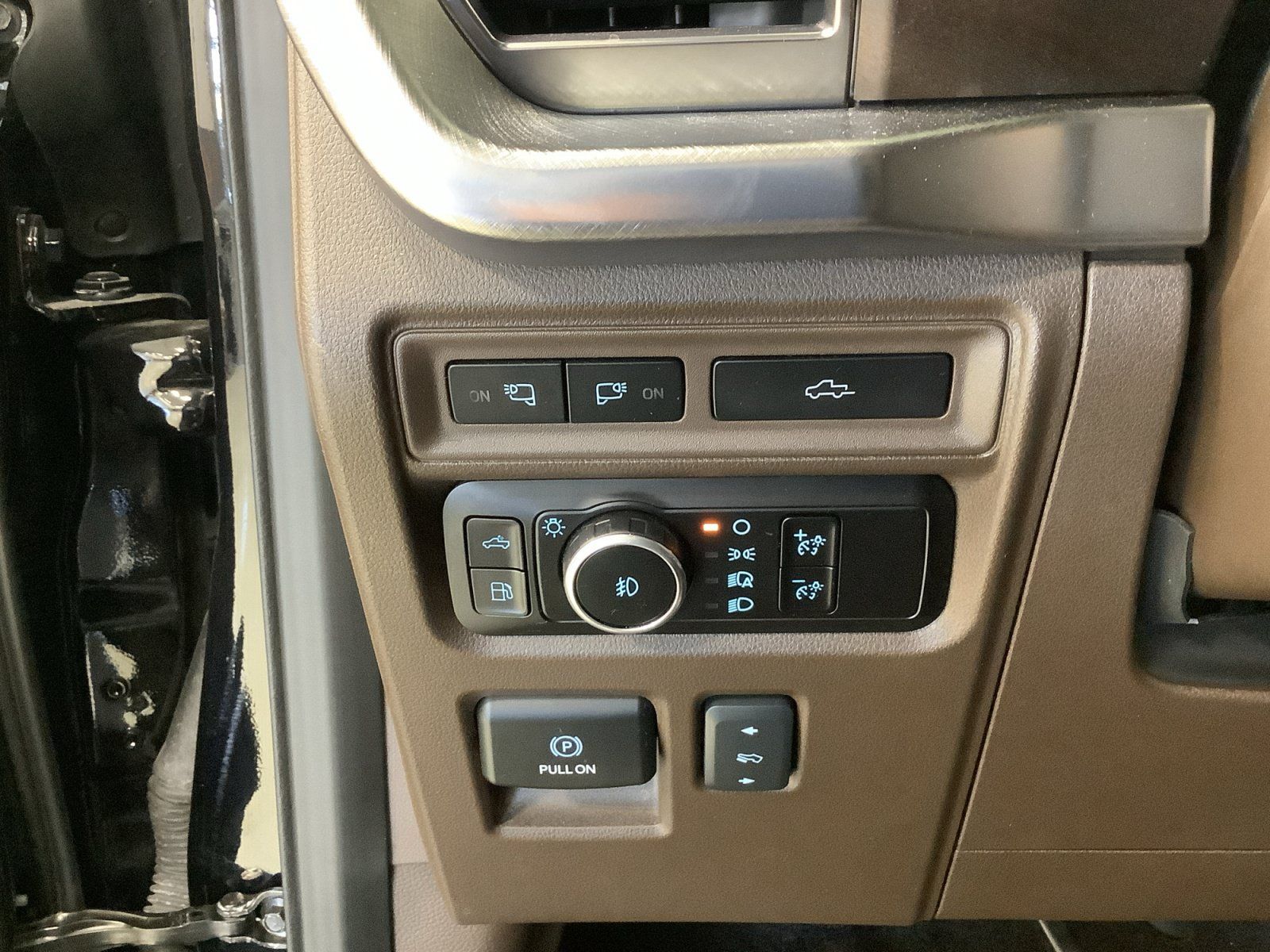 Used 2023 Ford F150 King Ranch w/ Equipment Group 601A High AWD/4WD image 19