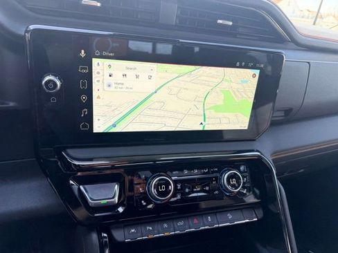 Used 2025 GMC Sierra 1500 AT4 w/ AT4 Premium Package image 30