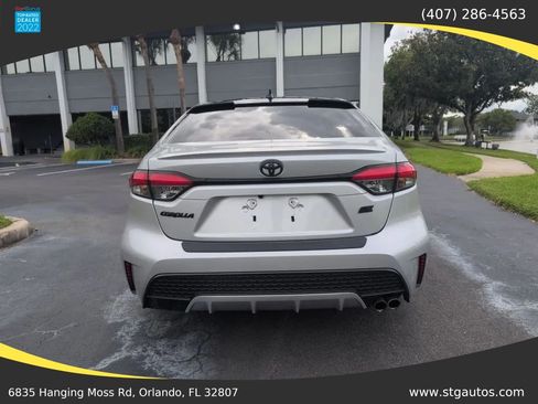 Used 2021 Toyota Corolla SE w/ SE Premium Package FWD image 4